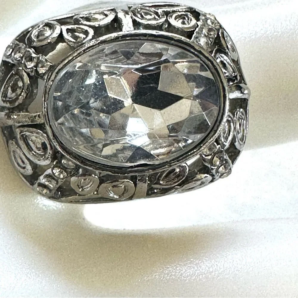 Silver tone rhinestone ring